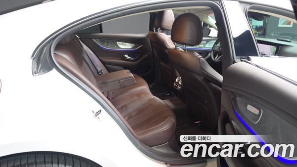 Mercedes-Benz CLS 2021, фото 17
