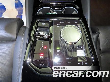BMW 5 Series 2025, фото 12