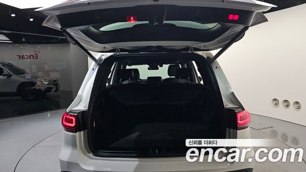 Mercedes-Benz GLB 2021, фото 20