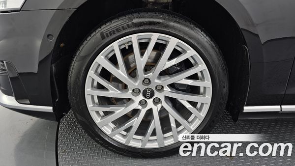 Audi A8 2021, фото 4