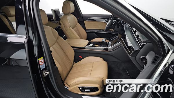 Audi A8 2021, фото 15