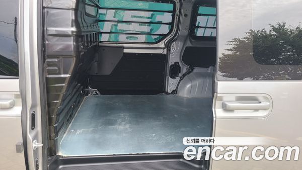 Hyundai Staria 2025, фото 8