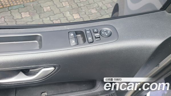 Hyundai Staria 2025, фото 10