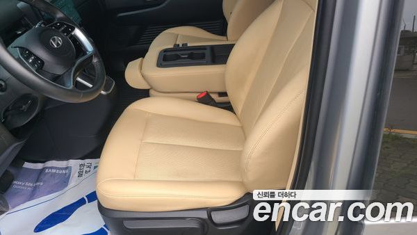 Hyundai Staria 2025, фото 13