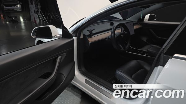 Tesla Model 3 2020, фото 13