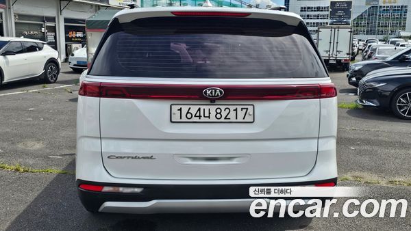 Kia Carnival 2021, фото 5