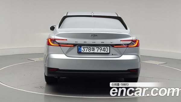 Toyota Camry 2026, фото 4