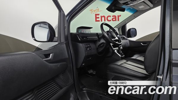 Hyundai Staria 2025, фото 16