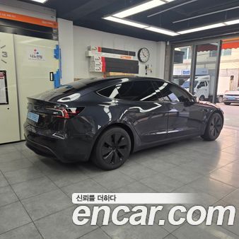 Tesla Model 3 2025, фото 9