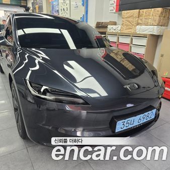 Tesla Model 3 2025, фото 10