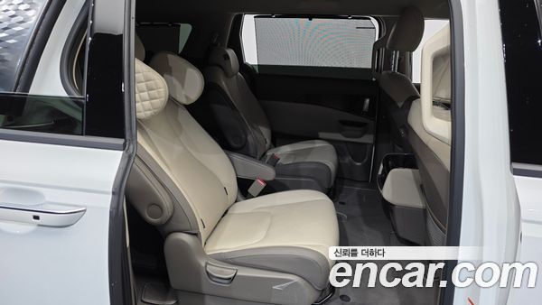 Kia Carnival 2023, фото 12