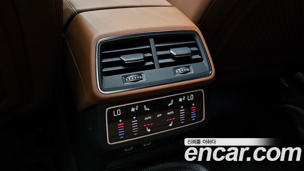 Audi A6 2023, фото 29