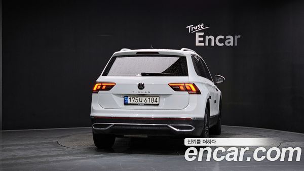 Volkswagen Tiguan 2021, фото 3