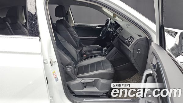 Volkswagen Tiguan 2021, фото 15