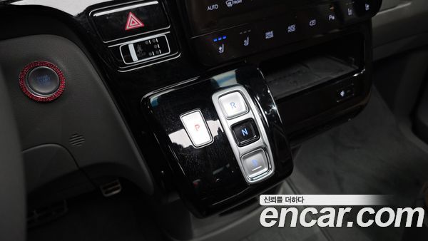 Hyundai Staria 2025, фото 11