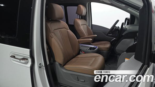 Hyundai Staria 2025, фото 15