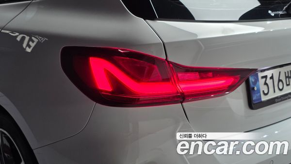 BMW 1 Series 2021, фото 9