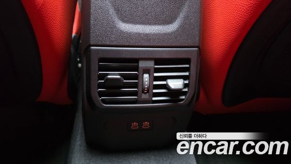 BMW 1 Series 2021, фото 35