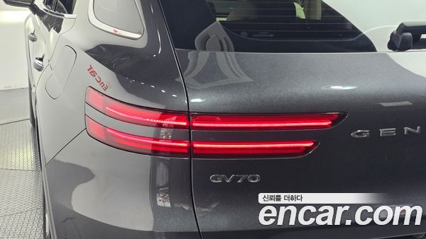 Genesis GV70 2022, фото 9