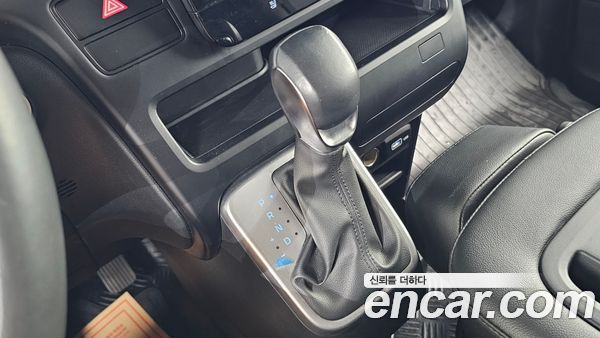 Hyundai Staria 2022, фото 9
