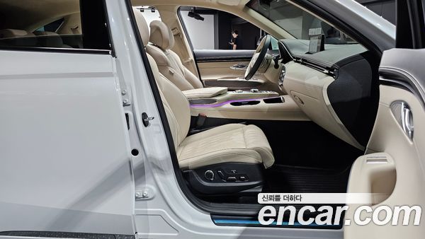 Genesis GV70 2024, фото 15