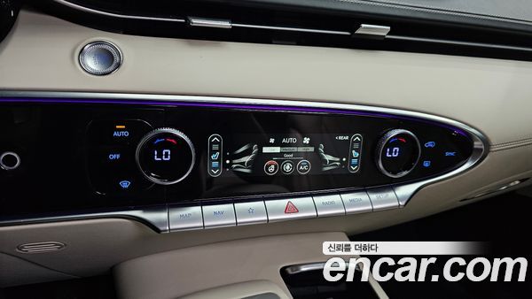 Genesis GV70 2024, фото 31