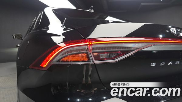 Hyundai Grandeur 2023, фото 9