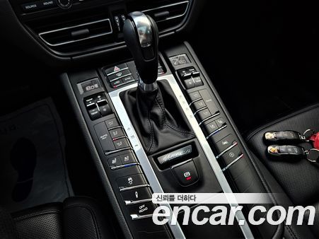Porsche Macan 2021, фото 9
