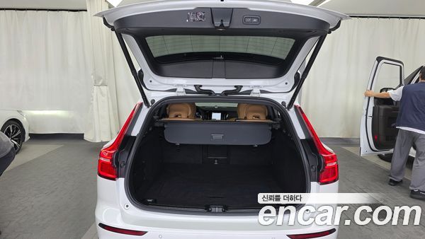 Volvo V60 2024, фото 26