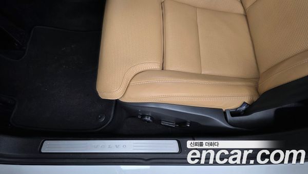 Volvo V60 2024, фото 31