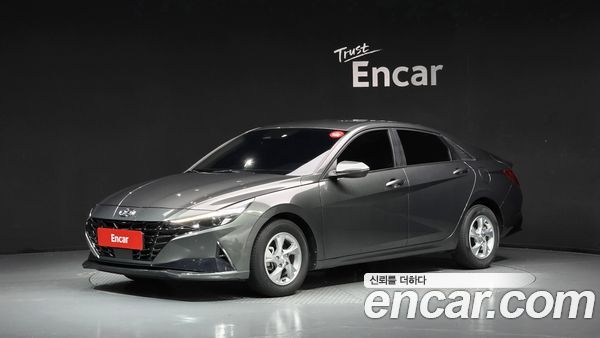 Hyundai Elantra 2022