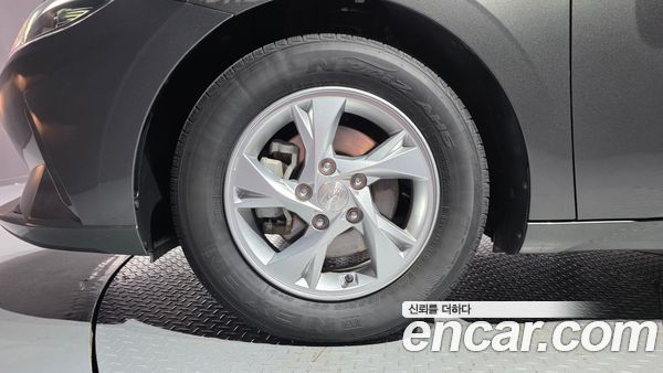 Hyundai Elantra 2022, фото 5