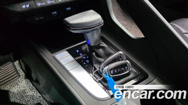 Hyundai Elantra 2022, фото 12