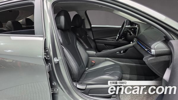 Hyundai Elantra 2022, фото 16