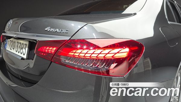 Mercedes-Benz E-Class 2021, фото 9