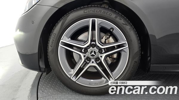 Mercedes-Benz E-Class 2023, фото 5