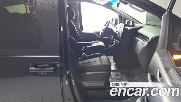Hyundai Staria 2025, фото 16