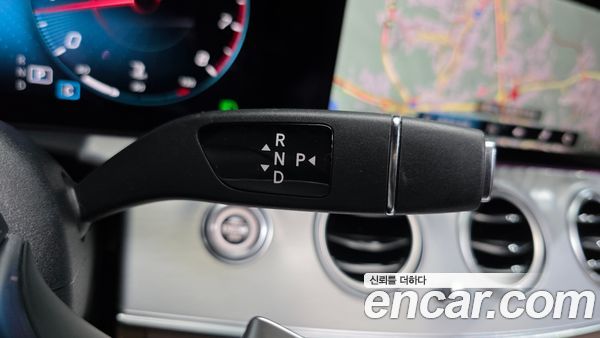 Mercedes-Benz E-Class 2021, фото 12