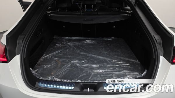 Mercedes-Benz GLC 2025, фото 26