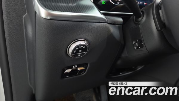 Mercedes-Benz GLC 2025, фото 30