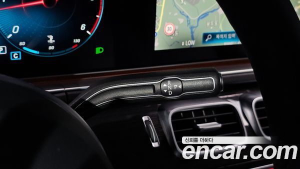 Mercedes-Benz GLE 2023, фото 12