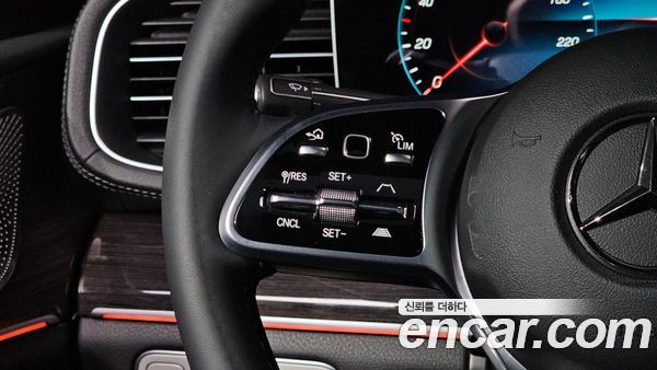 Mercedes-Benz GLE 2023, фото 24