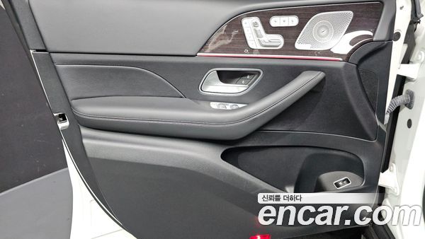 Mercedes-Benz GLE 2023, фото 14