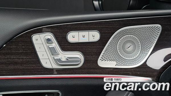 Mercedes-Benz GLE 2023, фото 29