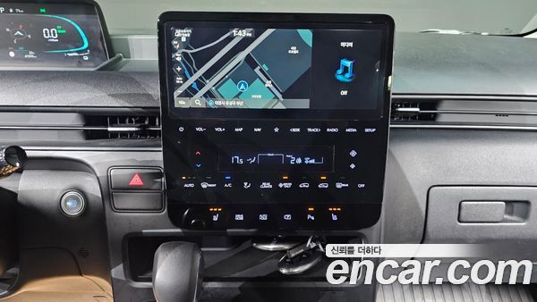 Hyundai Staria 2025, фото 16