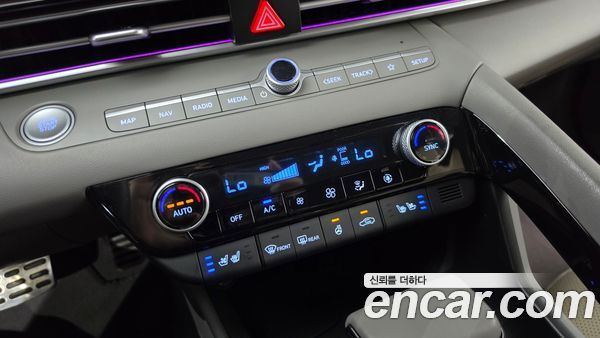 Hyundai Elantra 2024, фото 12