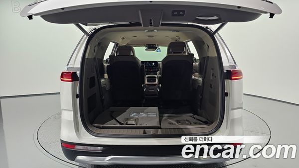 Kia Carnival 2021, фото 25