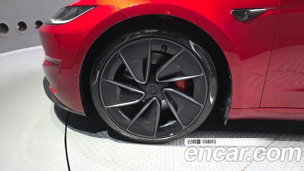 Tesla Model 3 2024, фото 5