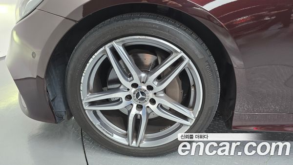 Mercedes-Benz E-Class 2020, фото 5