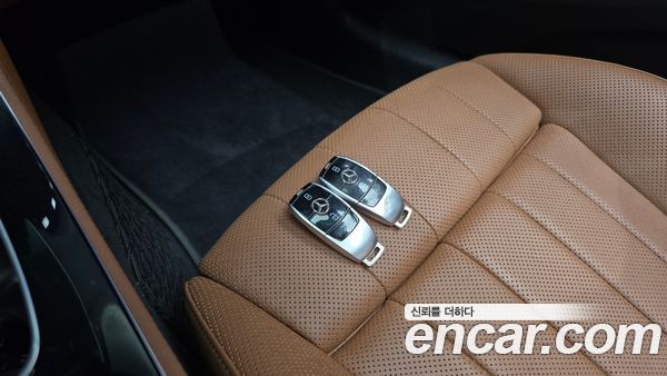 Mercedes-Benz E-Class 2020, фото 31